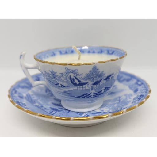 London shape chinoiserie teacup and saucer c 1812