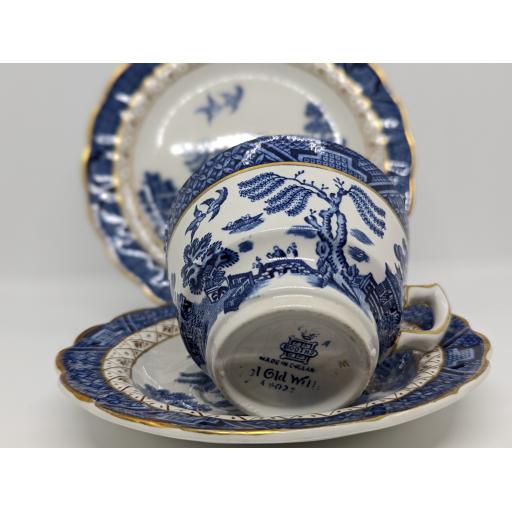 Booth 'Old Willow' tea trio c 1890